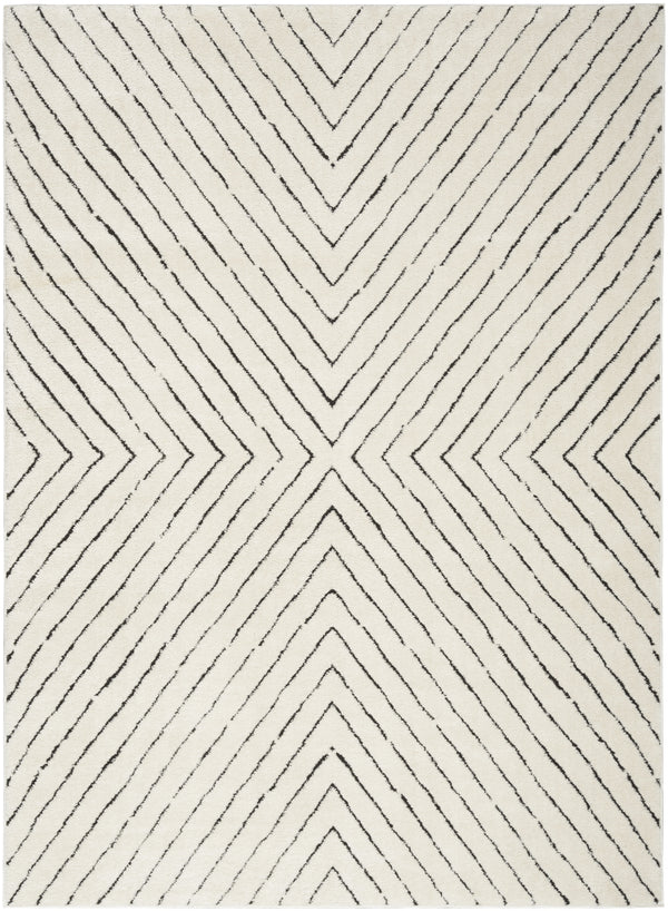 Homeroots 5' X 7' Ivory And Black Abstract Area Rug  Polyester 550592