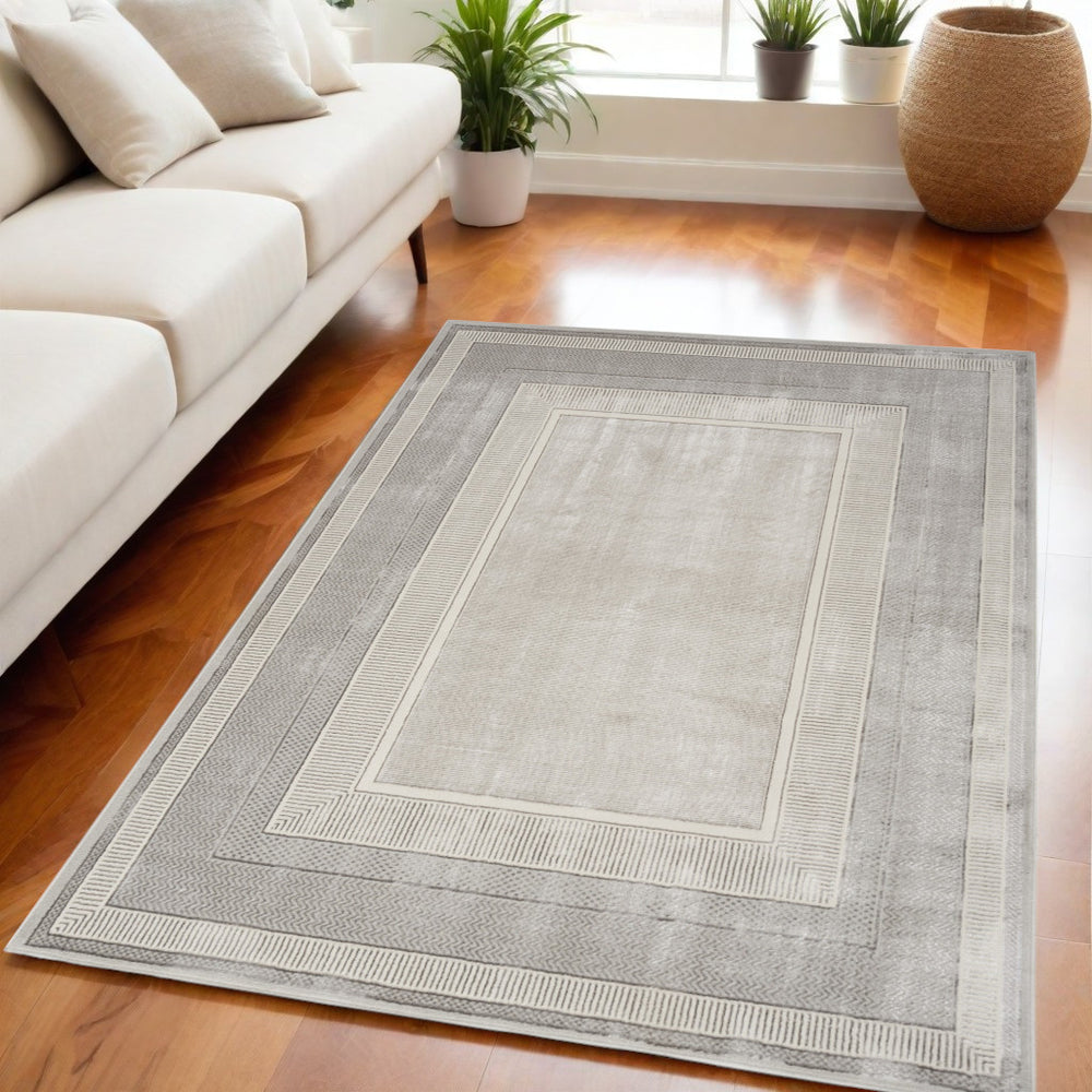 Homeroots 8' X 10' Ivory And Gray Geometric Non Skid Area Rug  Polyester 550596