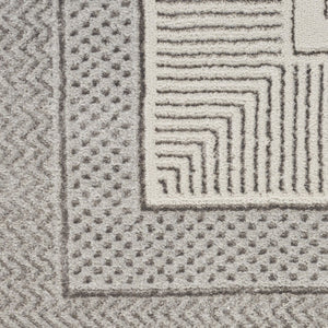 HomeRoots 8' Ivory and Gray Geometric Area Rug - Durable, Non-Skid, Stain-Resistant Design for Modern Spaces 8' X 10' 550596