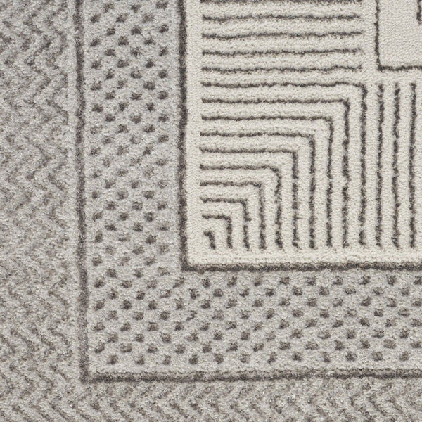 HomeRoots 8' Ivory and Gray Geometric Area Rug - Durable, Non-Skid, Stain-Resistant Design for Modern Spaces 8' X 10' 550596
