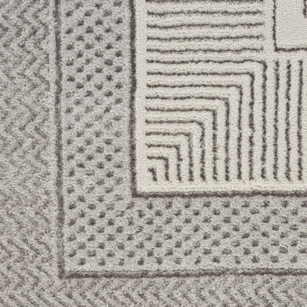 Homeroots 8' X 10' Ivory And Gray Geometric Non Skid Area Rug  Polyester 550596