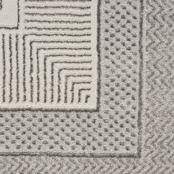 HomeRoots 8' Ivory and Gray Geometric Area Rug - Durable, Non-Skid, Stain-Resistant Design for Modern Spaces 8' X 10' 550596