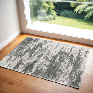Homeroots 4' X 6' Charcoal And Ivory Abstract Shag Area Rug  Polyester 550613