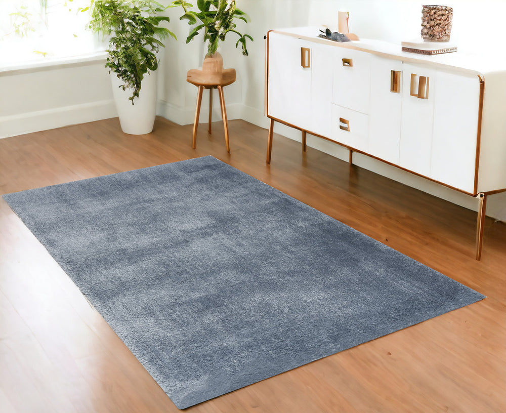 Homeroots 4' X 6' Blue Shag Area Rug  Polyester 550615