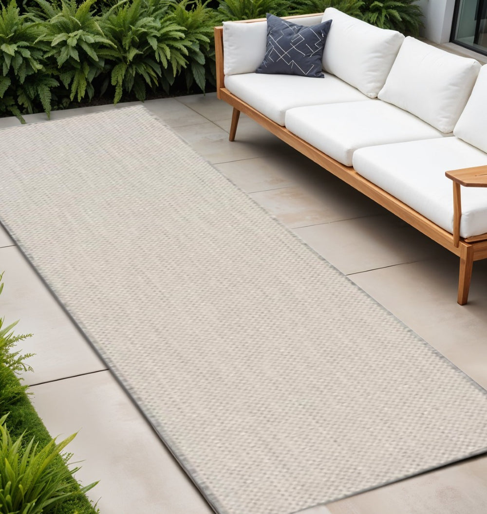 HomeRoots 20' Ivory and Silver Geometric Runner Rug – Stylish, Weather-Resistant, Versatile for Indoor/Outdoor Use 550647