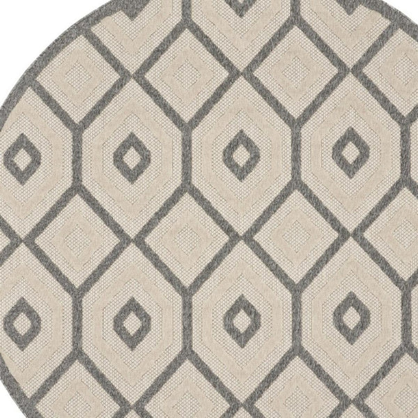 HomeRoots 8' Cream and Gray Round Geometric Area Rug - Stylish, Durable Indoor/Outdoor Design for Any Space 550654