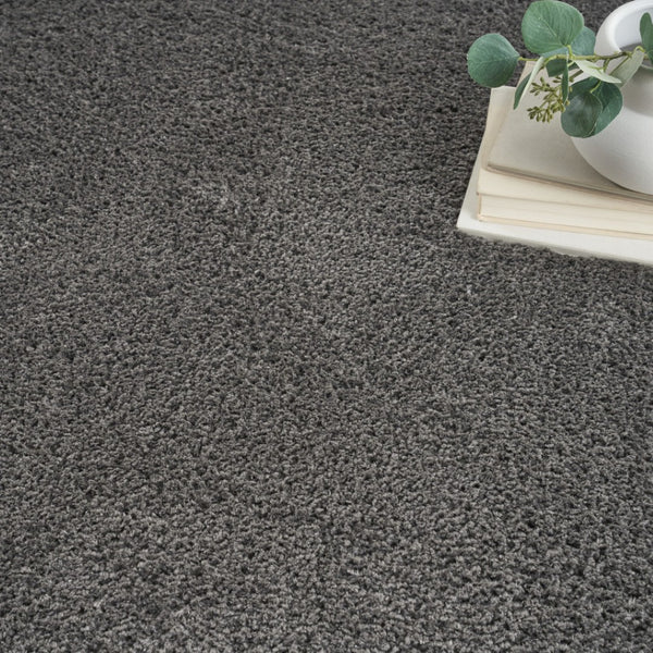 HomeRoots 4' Plush Gray Shag Area Rug – Soft, Durable, Stain-Resistant Design for Cozy Living Spaces 4' X 6' 550662