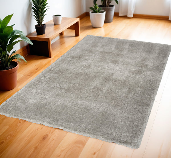 Homeroots 4' X 6' Gray Shag Area Rug  Polyester 550663