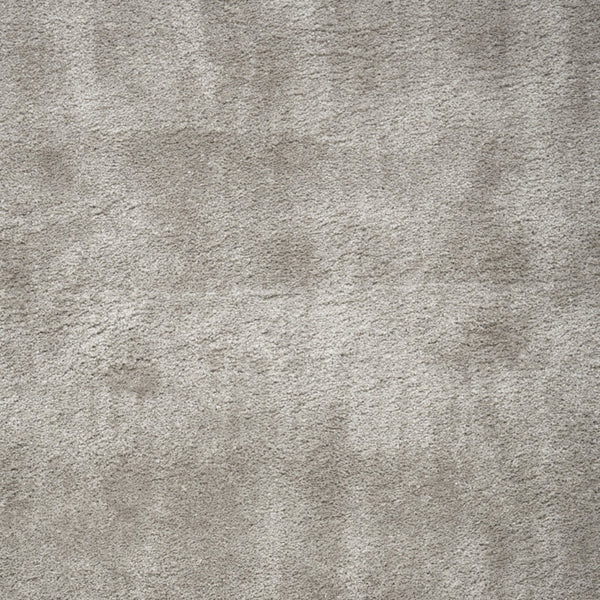 Homeroots 4' X 6' Gray Shag Area Rug  Polyester 550663