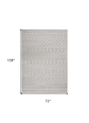 Homeroots 6' Gray And Ivory Moroccan Distressed Area Rug - Stain Resistant, Non-skid, Durable, Cozy Design 6' X 9' Polyester 550667