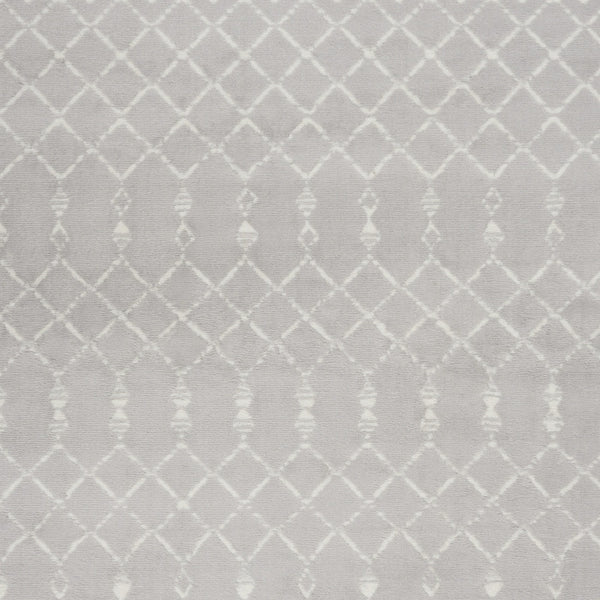 Homeroots 6' Gray And Ivory Moroccan Distressed Area Rug - Stain Resistant, Non-skid, Durable, Cozy Design 6' X 9' Polyester 550667