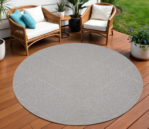 HomeRoots 8' Light Gray Round Geometric Area Rug - Modern Indoor/Outdoor Design, Stain-Resistant, Easy Care 550691