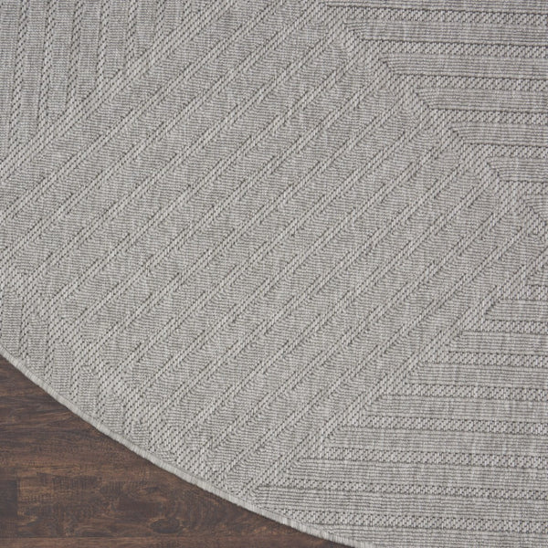 HomeRoots 8' Light Gray Round Geometric Area Rug - Modern Indoor/Outdoor Design, Stain-Resistant, Easy Care 550691