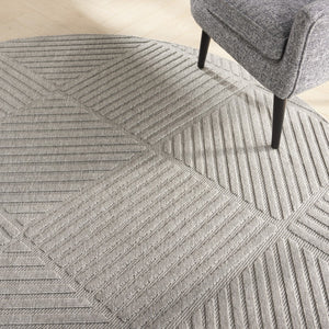 HomeRoots 8' Light Gray Round Geometric Area Rug - Modern Indoor/Outdoor Design, Stain-Resistant, Easy Care 550691