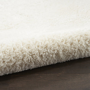 HomeRoots 4' Ivory Shag Area Rug - Luxuriously Soft, Durable & Versatile for Cozy Spaces, Kids & Pets Friendly 4' X 6' 550695