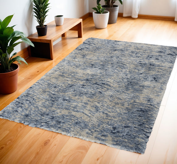 Homeroots 4' X 6' Sky Blue Abstract Shag Area Rug  Polyester 550696