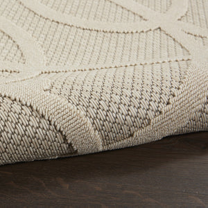HomeRoots 7' Cream and Beige Trellis Area Rug – Stylish, Durable Indoor/Outdoor Flooring for Any Space 550822