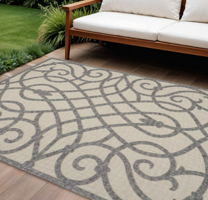 HomeRoots 7' X 10' Cream and Gray Trellis Rug - Stylish, Durable Indoor/Outdoor Area Rug for High-Traffic Spaces 550823