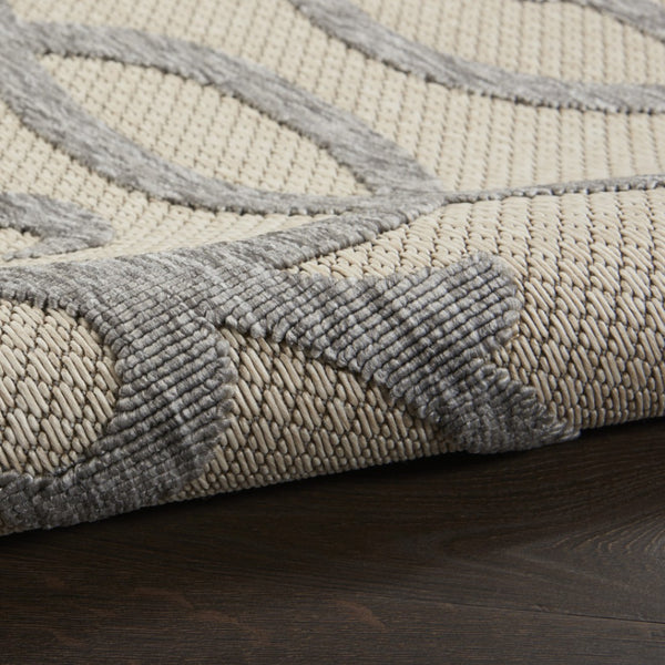 HomeRoots 7' X 10' Cream and Gray Trellis Rug - Stylish, Durable Indoor/Outdoor Area Rug for High-Traffic Spaces 550823