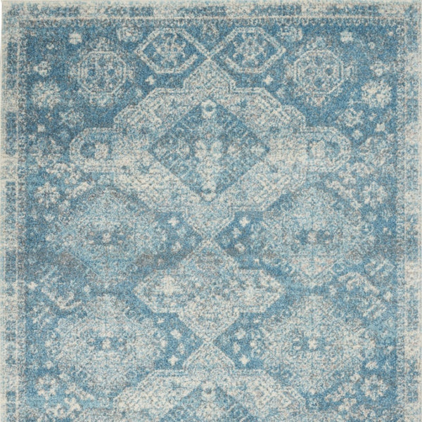 Homeroots 5' Ivory And Light Blue Medallion Distressed Area Rug - Durable, Stain Resistant, Stylish Design 5' X 7' Polypropylene 550871