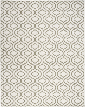 Homeroots 8' X 10' Ivory And Green Trellis Non Skid Area Rug  Polypropylene 550912