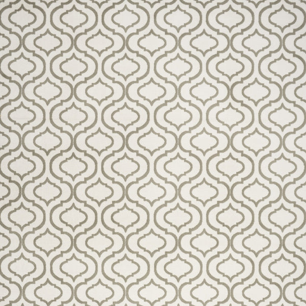 Homeroots 8' X 10' Ivory And Green Trellis Non Skid Area Rug  Polypropylene 550912
