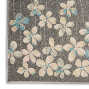 HomeRoots 6' Beige and Gray Floral Area Rug – Elegant Design for Timeless Style and Durable Everyday Use 6' X 9' 550955