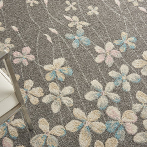 HomeRoots 6' Beige and Gray Floral Area Rug – Elegant Design for Timeless Style and Durable Everyday Use 6' X 9' 550955
