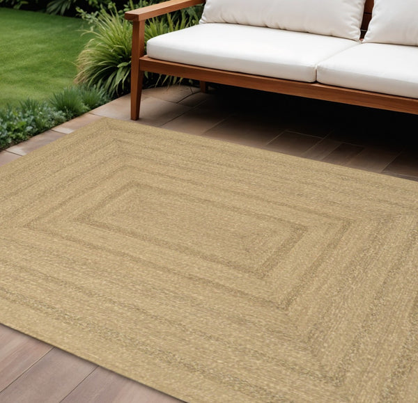 HomeRoots 8' X 10' Handmade Seagrass Area Rug - Versatile Indoor/Outdoor Floor Covering in Natural & Brown Tones 551070