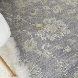 HomeRoots 8' Gray and Ivory Floral Area Rug – Elegant Power Loomed Design for Living Rooms and Bedrooms 8' X 10' 551077