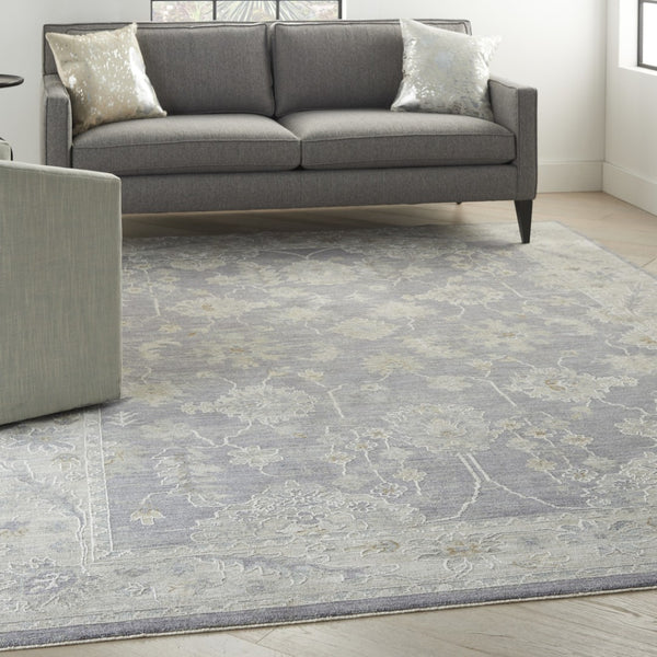 HomeRoots 8' Gray and Ivory Floral Area Rug - Timeless Elegance for Living Spaces with Easy-Care Durability 8' X 10' 551078