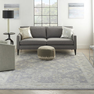 HomeRoots 8' Gray and Ivory Floral Area Rug - Timeless Elegance for Living Spaces with Easy-Care Durability 8' X 10' 551078