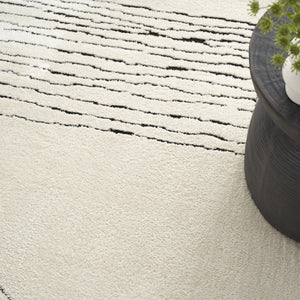 HomeRoots 5' Modern Ivory and Black Geometric Area Rug - Stylish, Durable Design for High-Traffic Spaces 8' X 10' 551080