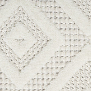 HomeRoots 20' Ivory and White Geometric Runner Rug - Stylish Indoor/Outdoor Décor for High-Traffic Areas 551101