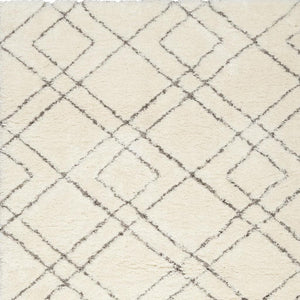 HomeRoots 5' Modern Ivory and Gray Geometric Shag Area Rug – Plush Comfort, Durable Design for Any Room 5' X 7' 551112