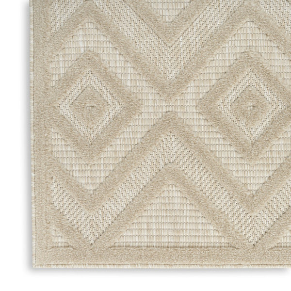 HomeRoots 8' X 10' Cream and Beige Geometric Area Rug for Indoor/Outdoor Use – Durable, Low-Maintenance Style 551116