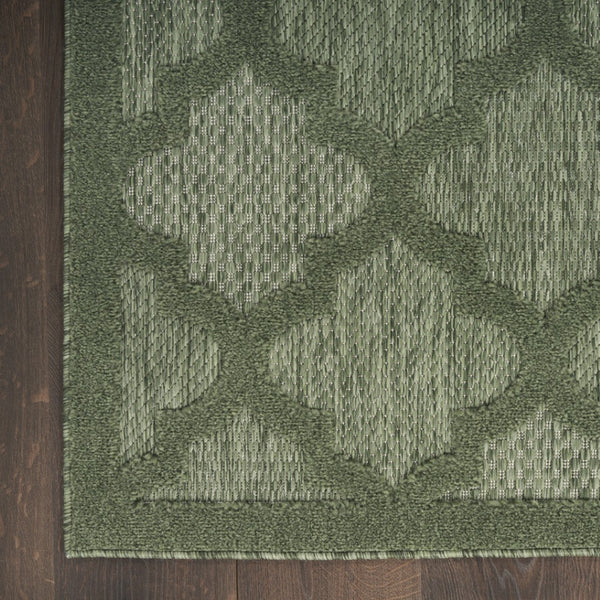 HomeRoots 8' X 10' Dark Green Trellis Area Rug – Durable Indoor/Outdoor Design for Elegant Living Spaces 551131