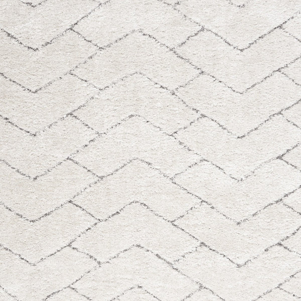 Homeroots 5' X 7' Ivory And Gray Chevron Shag Area Rug  Polyester 551132