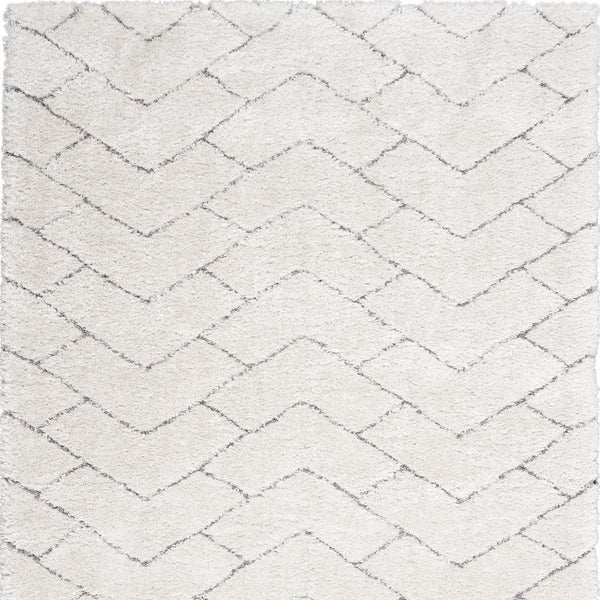 Homeroots 5' X 7' Ivory And Gray Chevron Shag Area Rug  Polyester 551132