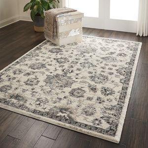HomeRoots 4' Elegant Cream and Gray Floral Medallion Distressed Area Rug for Timeless Home Décor Appeal 5' X 7' 551212