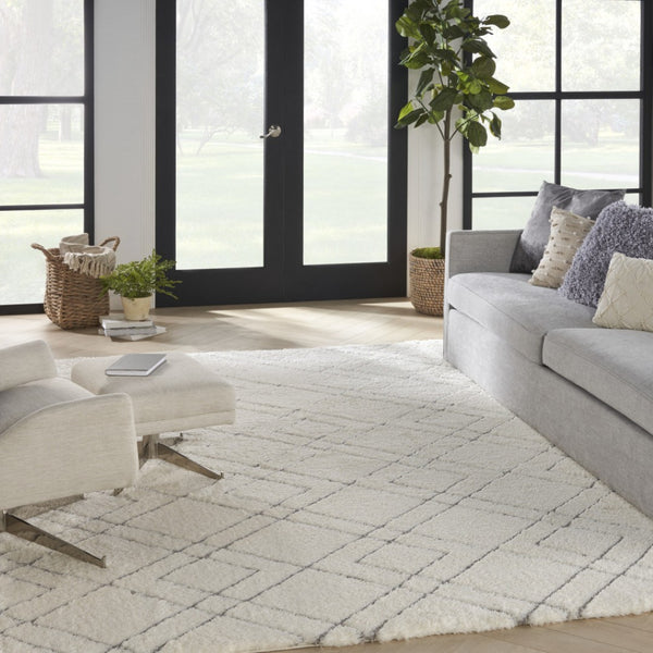 HomeRoots 5' Modern Ivory and Gray Geometric Shag Area Rug – Plush Comfort, Durable Design for Any Room 7' X 9' 551262