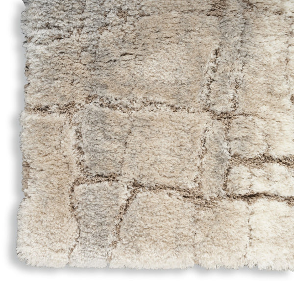 HomeRoots 5' Beige and Ivory Abstract Shag Area Rug - Luxurious, Cozy Texture Perfect for Any Room's Decor 7' X 9' 551263