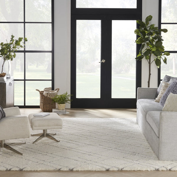 HomeRoots 5' Modern Ivory and Gray Geometric Shag Area Rug – Plush Comfort, Durable Design for Any Room 8' X 10' 551272