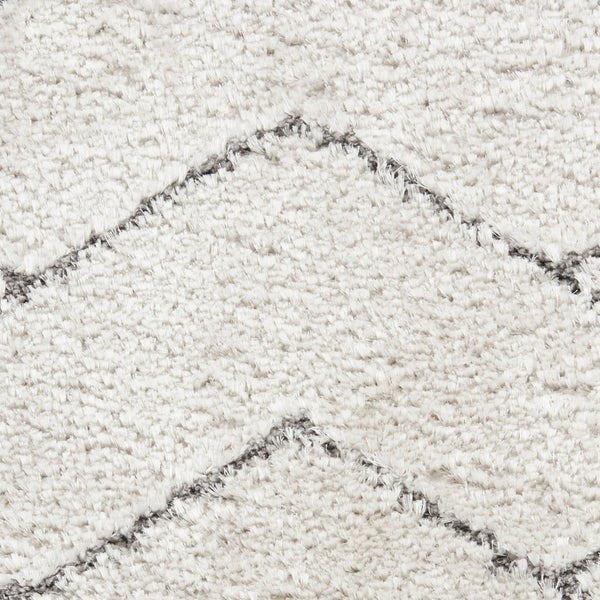HomeRoots 5' Modern Ivory and Gray Chevron Shag Area Rug for Cozy Homes | Plush, Stylish, Stain-Resistant Design 8' X 10' 551280