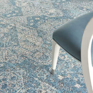 Homeroots 5' Ivory And Light Blue Medallion Distressed Area Rug - Durable, Stain Resistant, Stylish Design 9' X 12' Polypropylene 551356