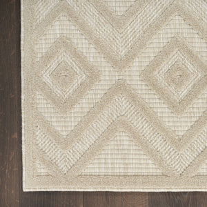 HomeRoots 9' Geometric Indoor Outdoor Area Rug in Cream & Beige – Stylish, Durable, Easy Maintenance Design 551418