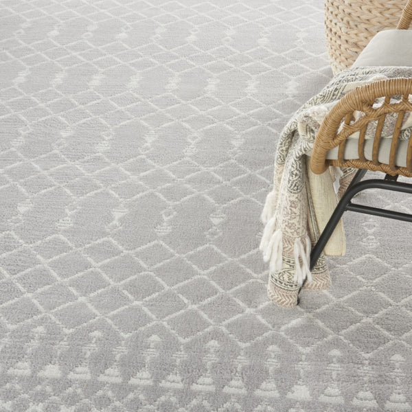 Homeroots 6' Gray And Ivory Moroccan Distressed Area Rug - Stain Resistant, Non-skid, Durable, Cozy Design 8' X 12' Polyester 551445