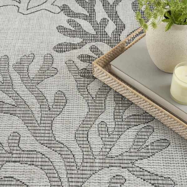 HomeRoots 9' X 12' Gray Black And Ivory Nautical Rug - Stylish Indoor/Outdoor Coastal Charm for Any Space 551447