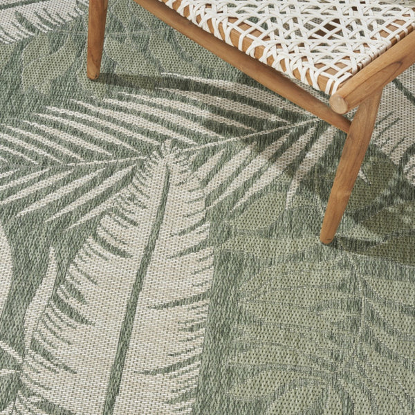 HomeRoots 9' X 12' Ivory & Green Palm Leaf Rug - Versatile Indoor-Outdoor Décor for Coastal Living Spaces 551452