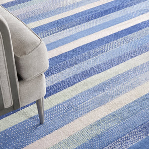 HomeRoots 8' Abstract Distressed Area Rug in Ivory, Tan, and Blue – Durable, Non-Skid, Stain-Resistant Design 8' X 12' 551462